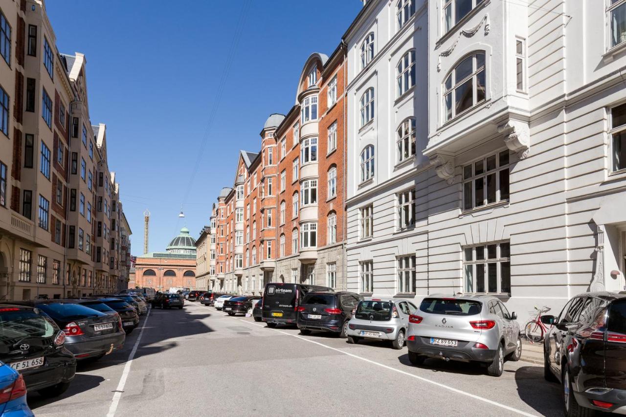Lovely 3Br Manor Apartment 5 Min From Tivoli Gardens コペンハーゲン エクステリア 写真