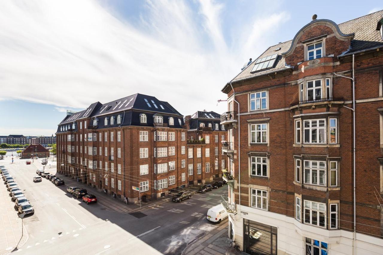 Lovely 3Br Manor Apartment 5 Min From Tivoli Gardens コペンハーゲン エクステリア 写真
