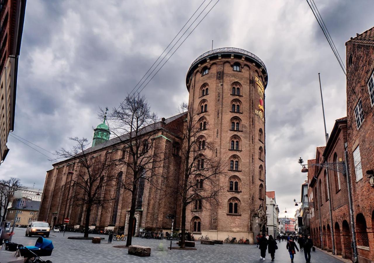 Lovely 3Br Manor Apartment 5 Min From Tivoli Gardens コペンハーゲン エクステリア 写真