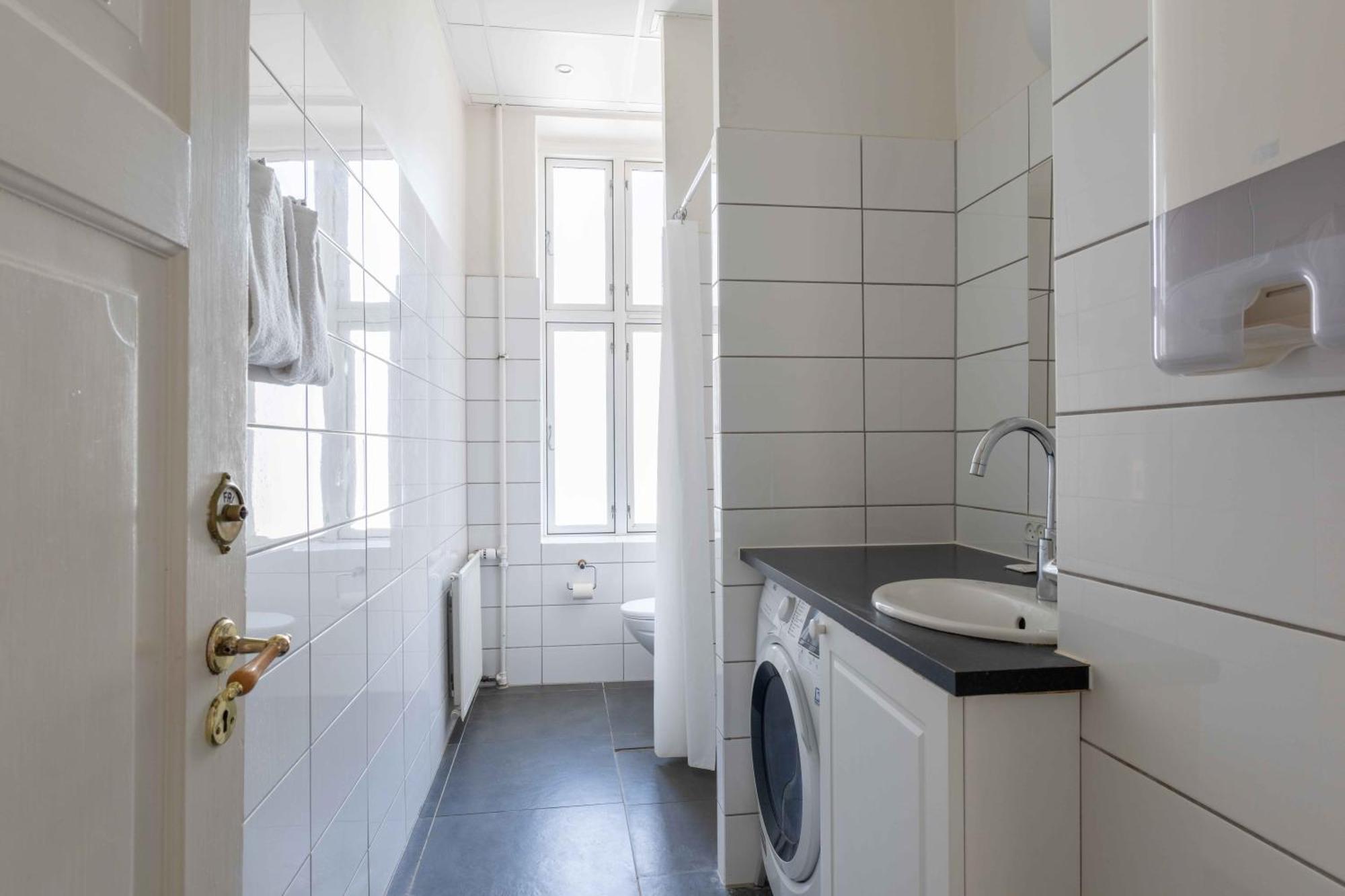 Lovely 3Br Manor Apartment 5 Min From Tivoli Gardens コペンハーゲン エクステリア 写真